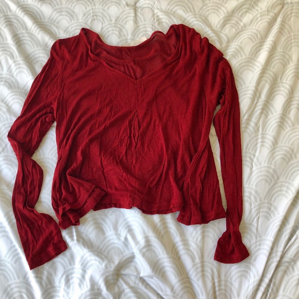 Thin Red V-Neck Long Sleeve Crop Top